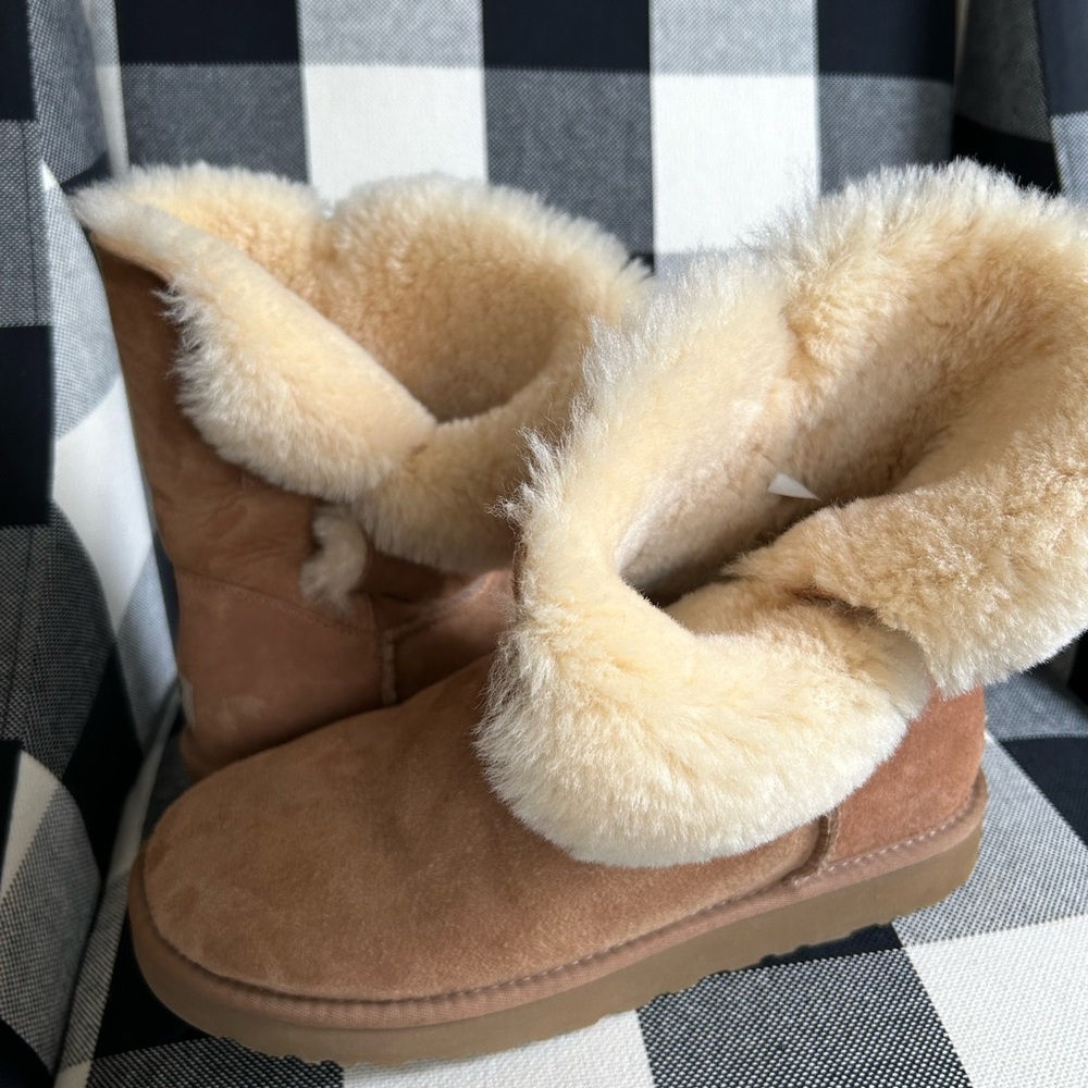 UGG Tan Fur-Lined Winter Boots